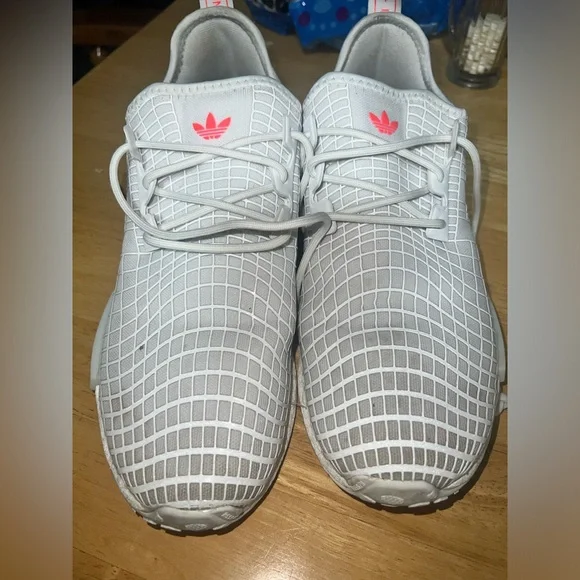 Adidas NMD_R1 Shoes - Picture 2 of 6